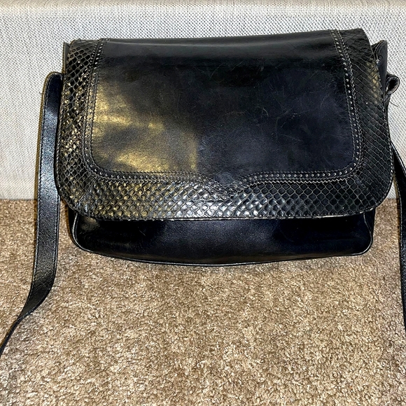 Salvatore Ferragamo Crossbody Leather Bag - Picture 3 of 10